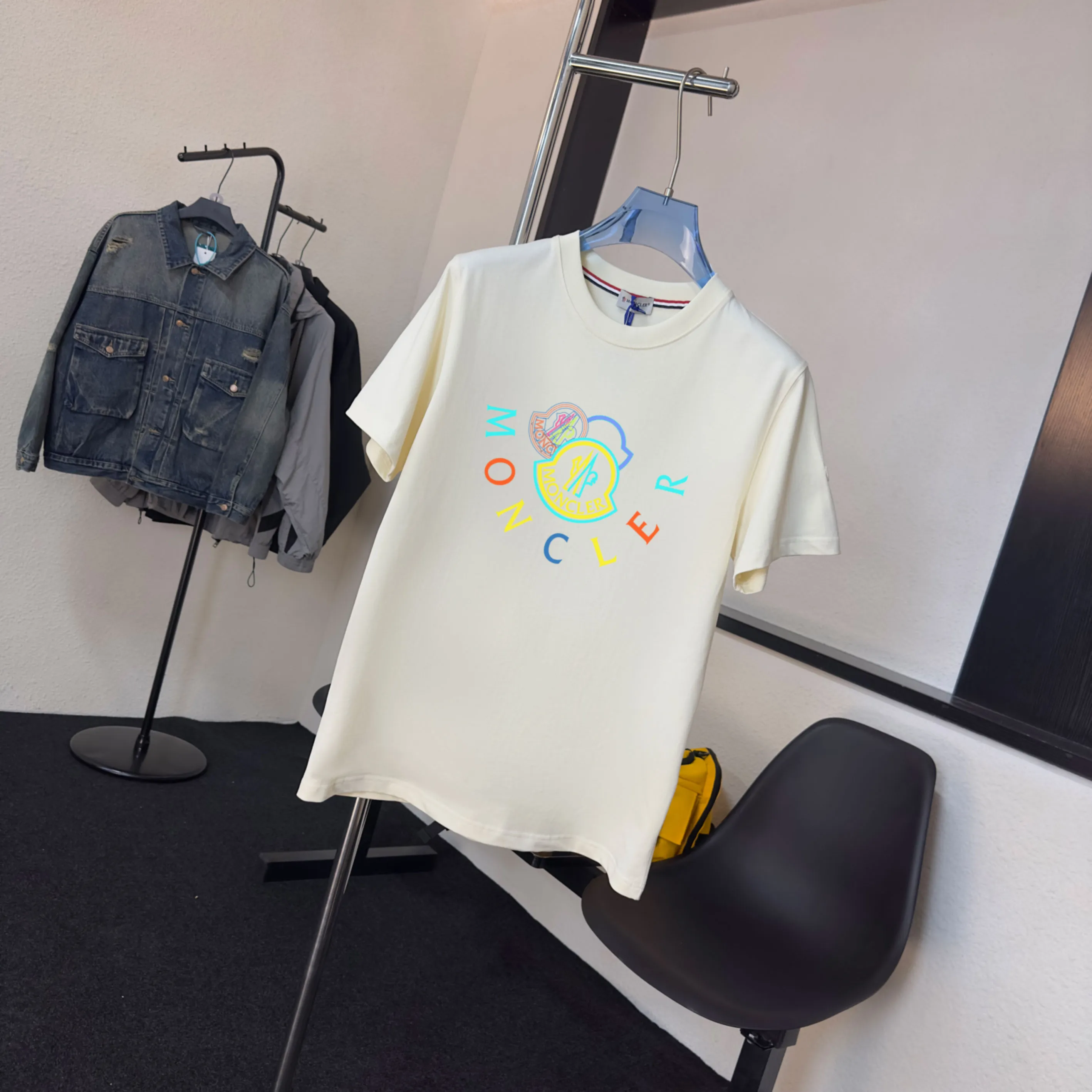 《 ~NFC ~ 》《Moncler~ 》2025New Arrival Quality T , Versatile Quality ！ ‼ 32 250G ‼ ， ， ， ， T 🤪 Sizes：S-M-L-XL-2XL ：Black，White， Same Style